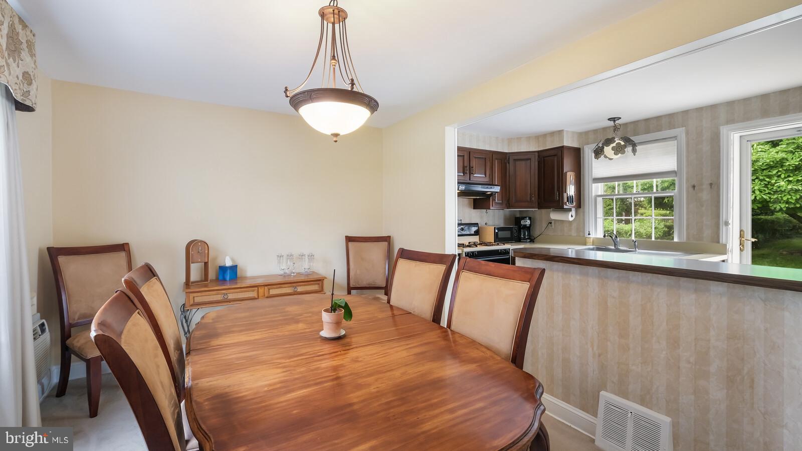 200 Pembroke Road Havertown, PA 19083 - Photo 7 of 28