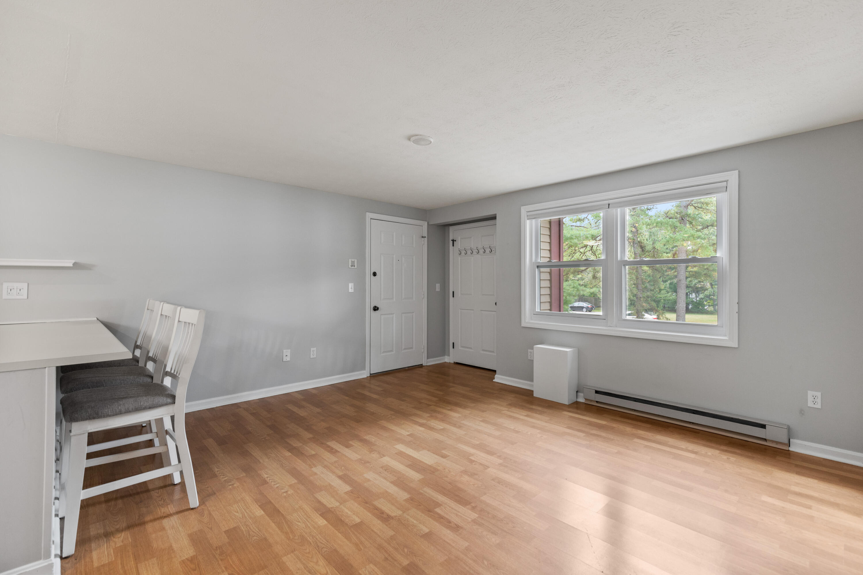 39 Smithwheel Road, Unit 39 Old Orchard Beach, ME 04064 - Photo 10 of 19 Living room
