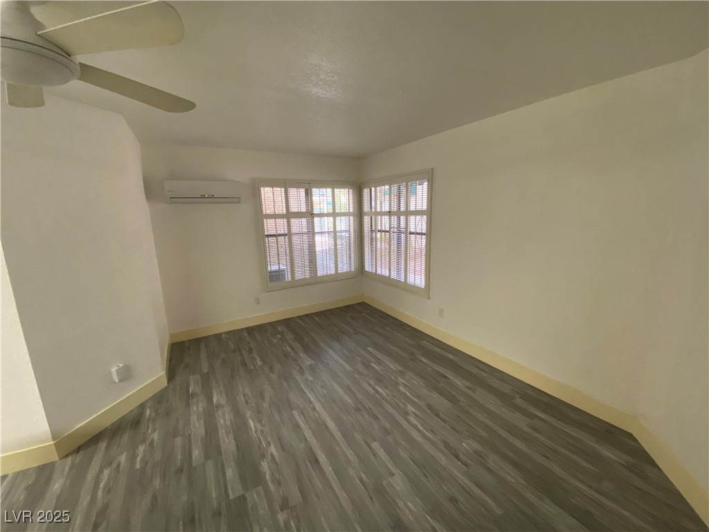 Undisclosed Address Las Vegas, NV 89169 - Photo 5 of 19