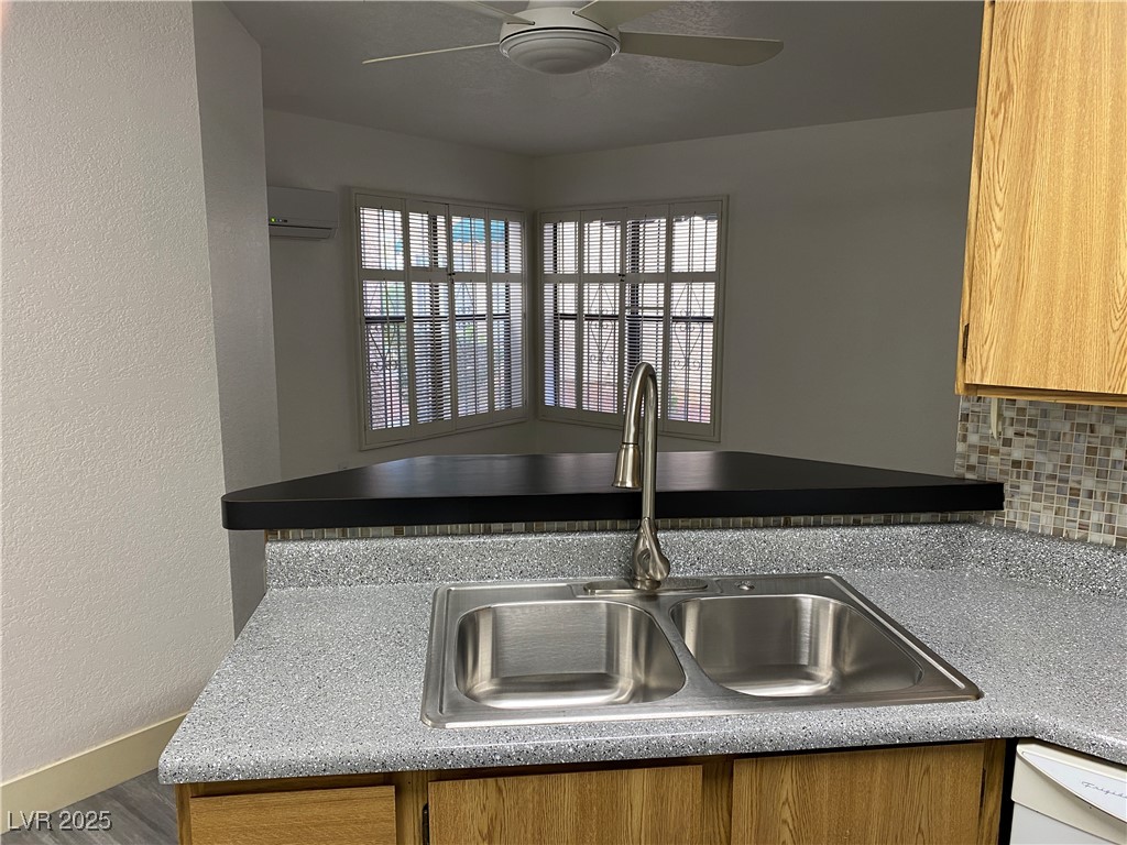 Undisclosed Address Las Vegas, NV 89169 - Photo 8 of 19