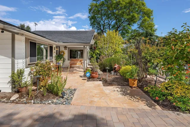 $1,289,000 | 302 Horizon Hills Drive, El Cajon, CA 92020