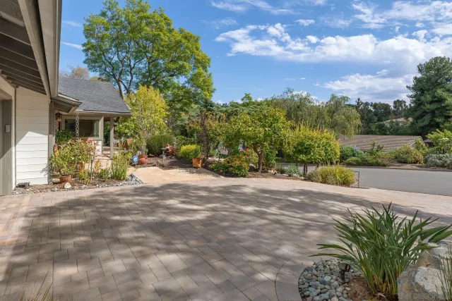 $1,289,000 | 302 Horizon Hills Drive, El Cajon, CA 92020