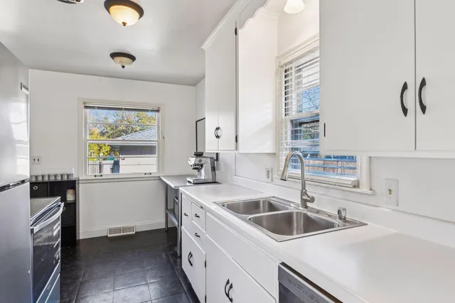 $350,000 | 2533 Oregon Avenue South, St. Louis Park, MN 55426