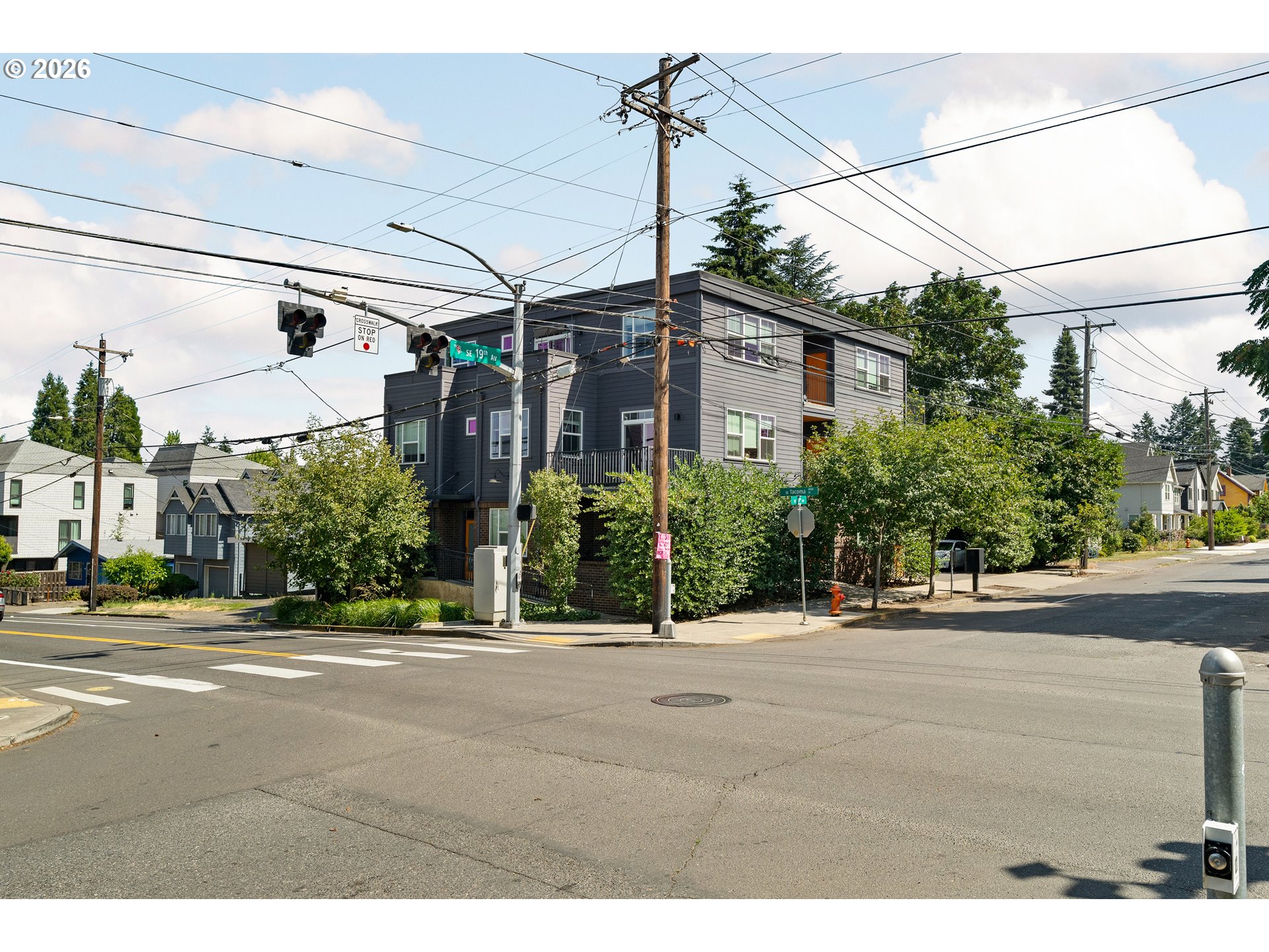1906 Southeast Tacoma Street Portland, OR 97202 - Photo 36 of 43