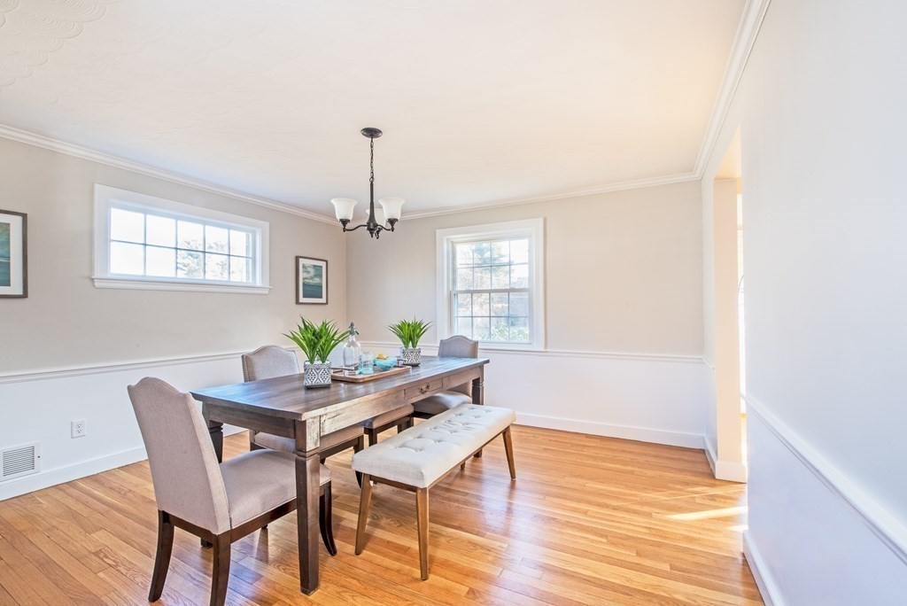 25 Snake Brook Road Wayland, MA 01778 - Photo 9 of 30 Gallery Image 9