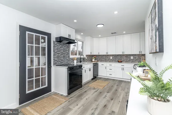 $525,000 | 3001 Church Road, Cherry Hill, NJ 08002