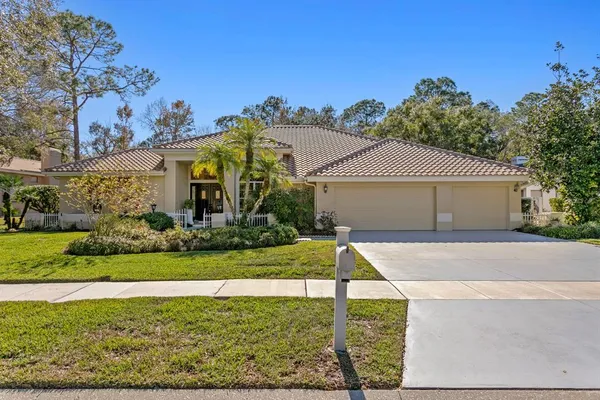 $825,000 | 4917 Londonderry Drive, Tampa, FL 33647