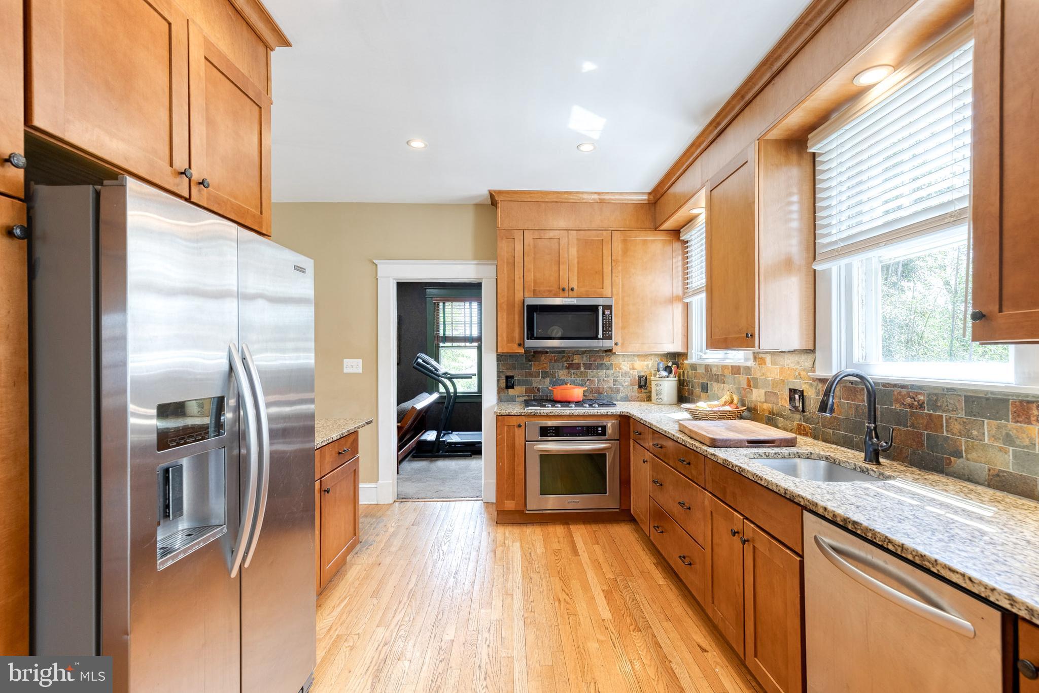 6004 Falls Road Baltimore, MD 21209 - Photo 23 of 46