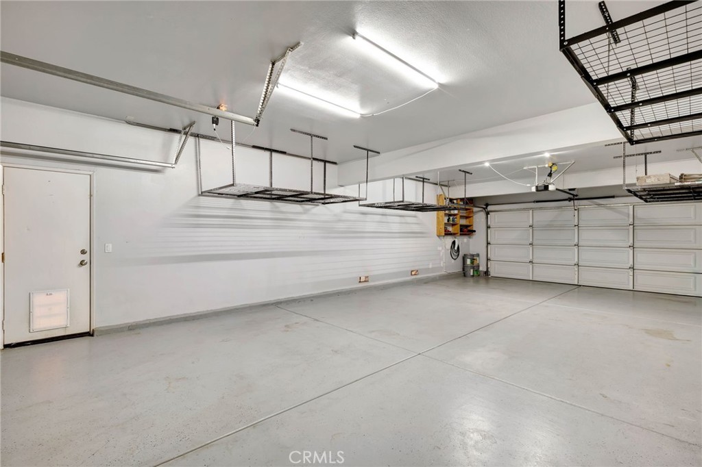 17603 Fan Palm Lane Riverside, CA 92503 - Photo 36 of 53 Garage