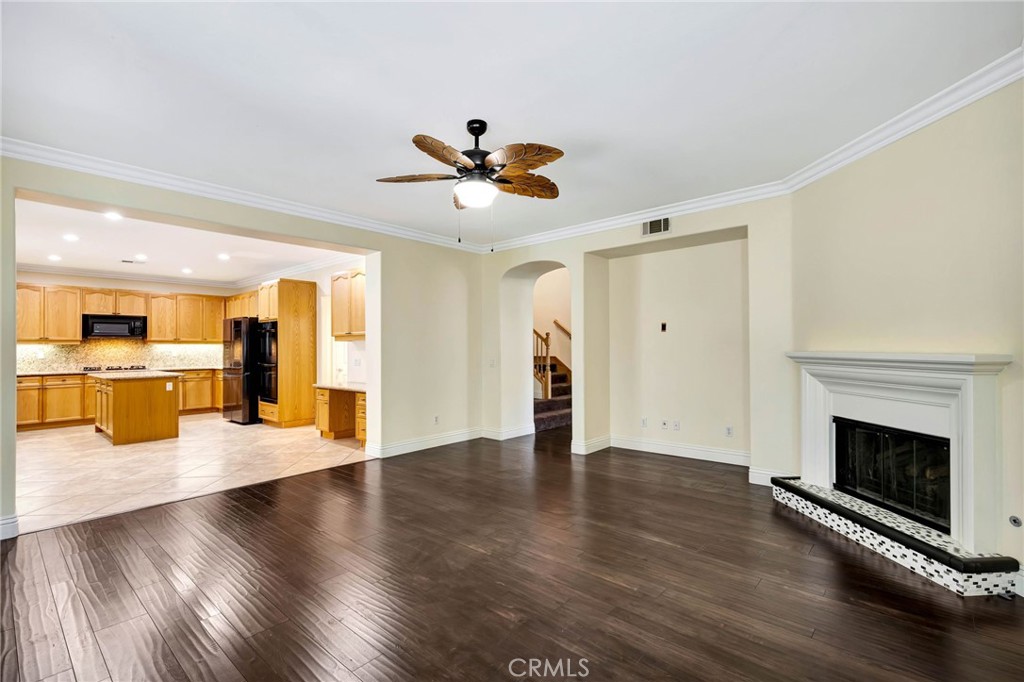 17603 Fan Palm Lane Riverside, CA 92503 - Photo 9 of 53 Family Room