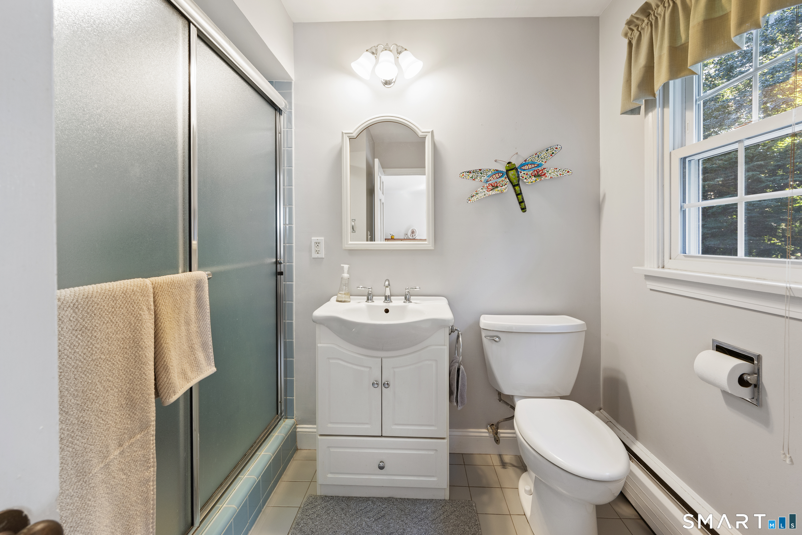 98 Merwin Circle Cheshire, CT 06410 - Photo 17 of 40 Primary Bathroom