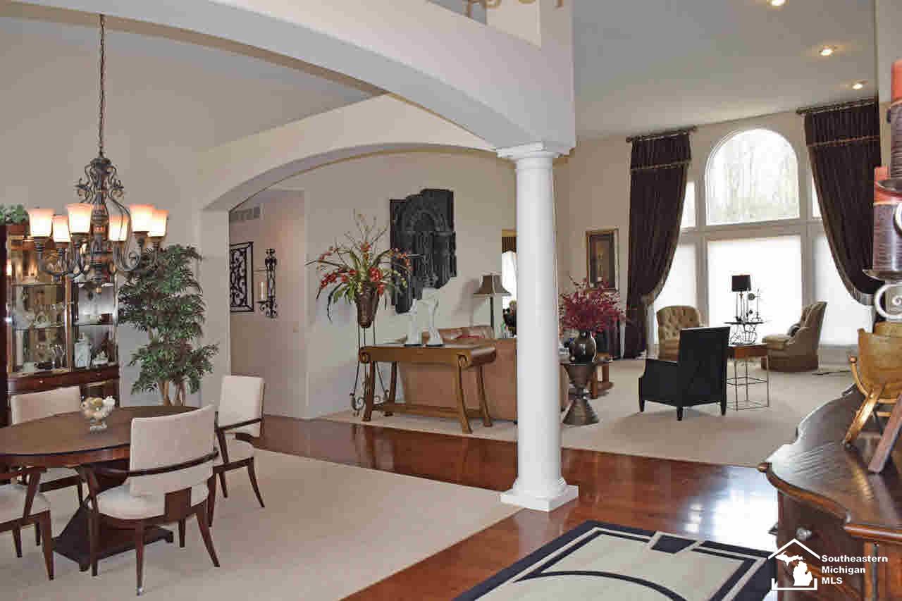 Foyer Entry