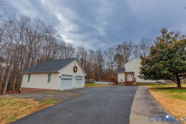 $402,000 | 154 Black Creek Lane, Manquin, VA 23106