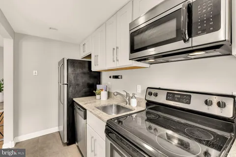 $349,000 | 1750 Harvard Street Northwest, Unit 3C, Washington, DC 20009
