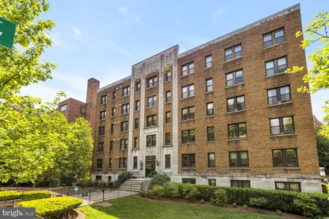 $349,000 | 1750 Harvard Street Northwest, Unit 3C, Washington, DC 20009