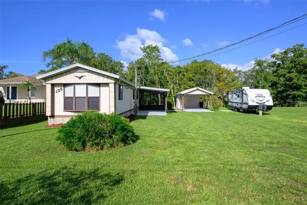 $299,000 | 139 Sportsman Road, Satsuma, FL 32189