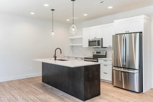 $695,000 | 662 Stone Peak Loop, Driggs, ID 83422