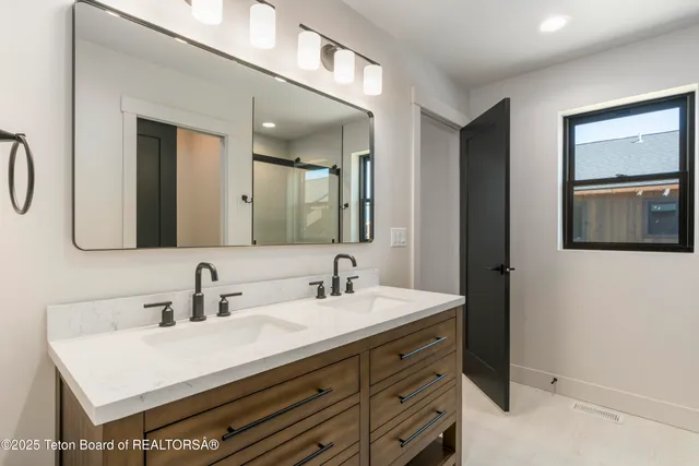 $695,000 | 662 Stone Peak Loop, Driggs, ID 83422