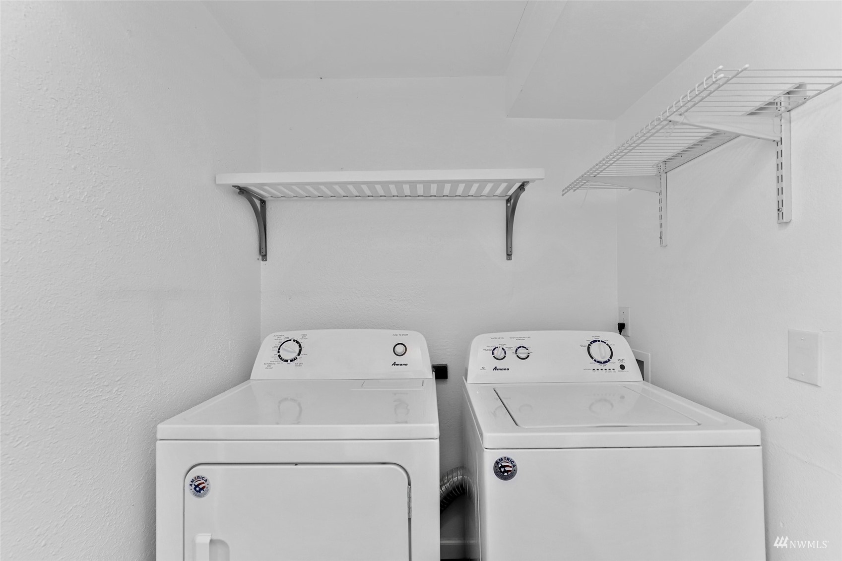 25 Rips Lane Southwest Lakewood, WA 98499 - Photo 15 of 33 a utility room with dryer and washer