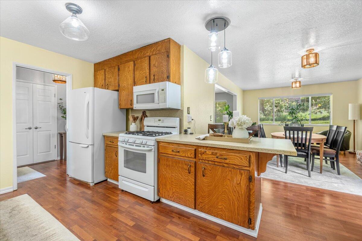 6873 Humboldt Hill Road Eureka, CA 95503 - Photo 4 of 30