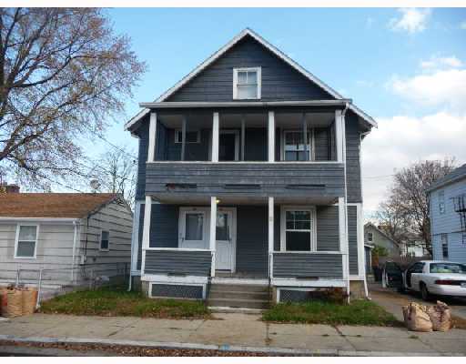 91 Calder Street Pawtucket, RI 02861 - Photo 1 of 4 Exterior Front.