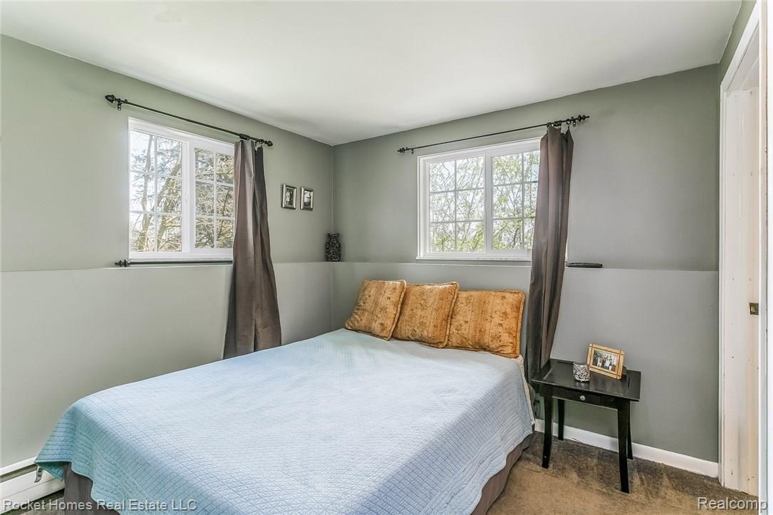 1012 Stellma Lane Rochester, MI 48309 - Photo 21 of 52 021-Bedroom-2675887-medium.jpg