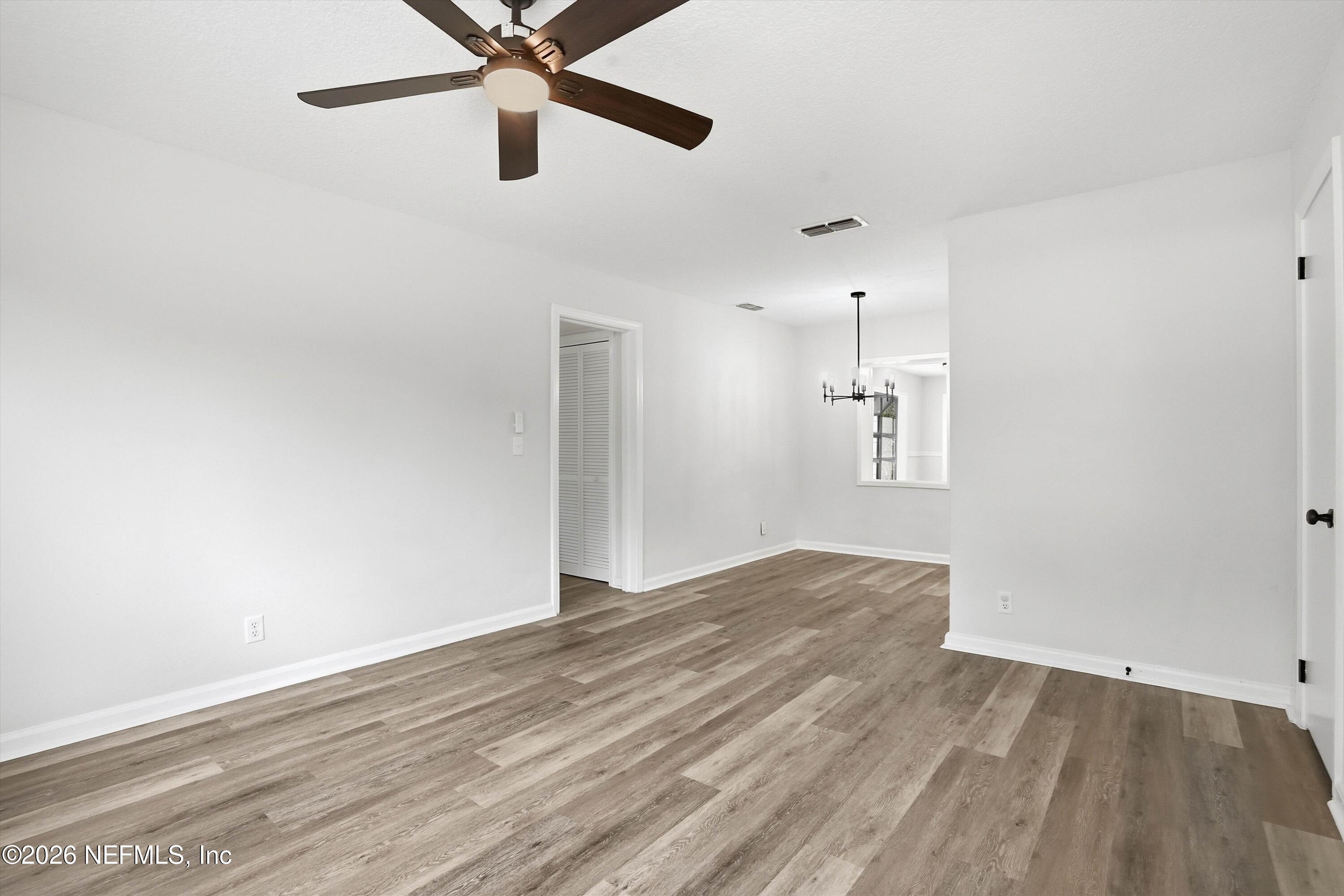 1138 Halifax Road Jacksonville, FL 32216 - Photo 15 of 69 05-Living Room