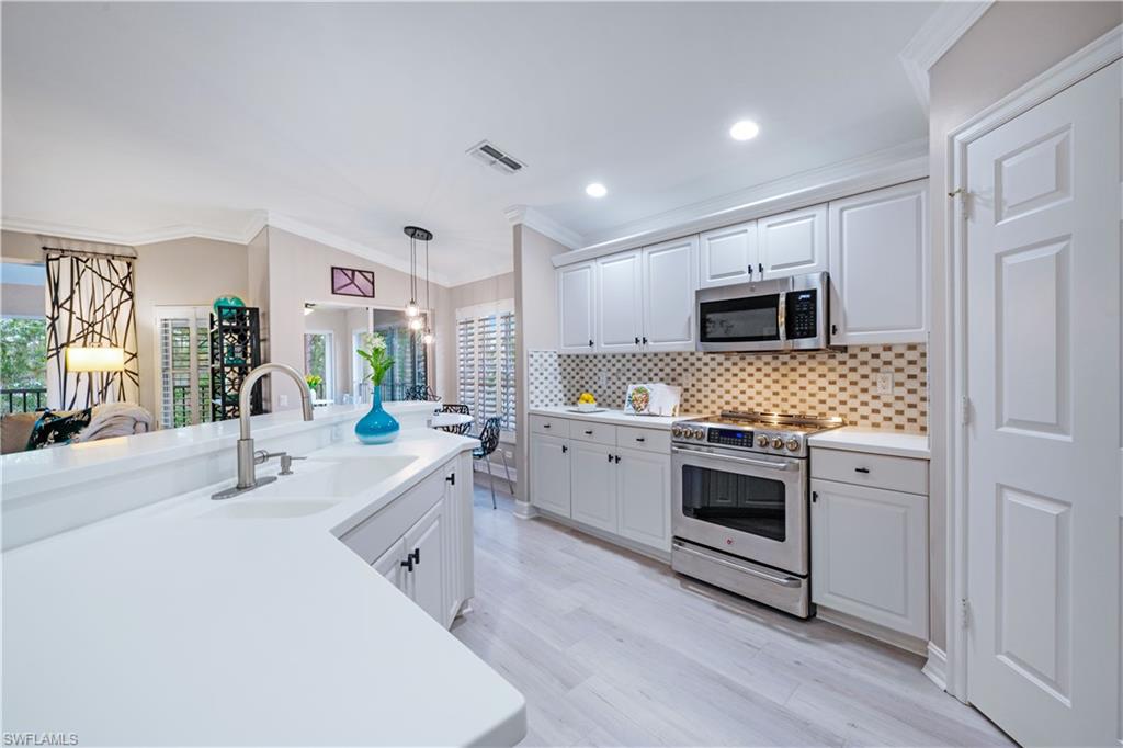 881 Carrick Bend Circle, Unit 202 Naples, FL 34110 - Photo 15 of 35