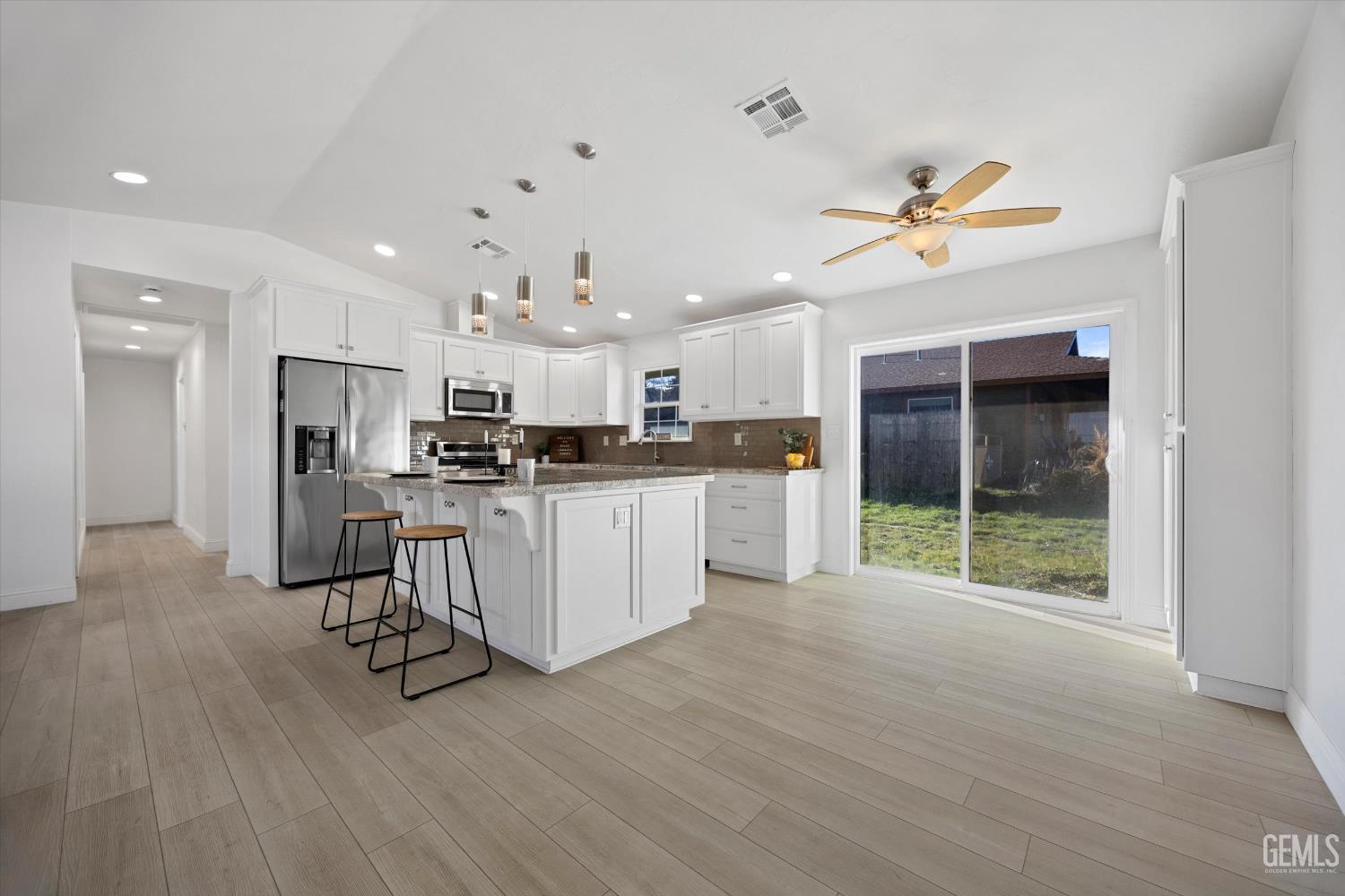 Undisclosed Address Tehachapi, CA 93561 - Photo 19 of 48