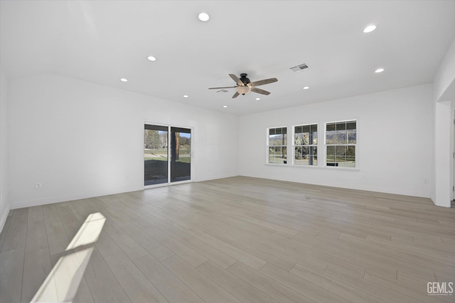 Undisclosed Address Tehachapi, CA 93561 - Photo 29 of 48