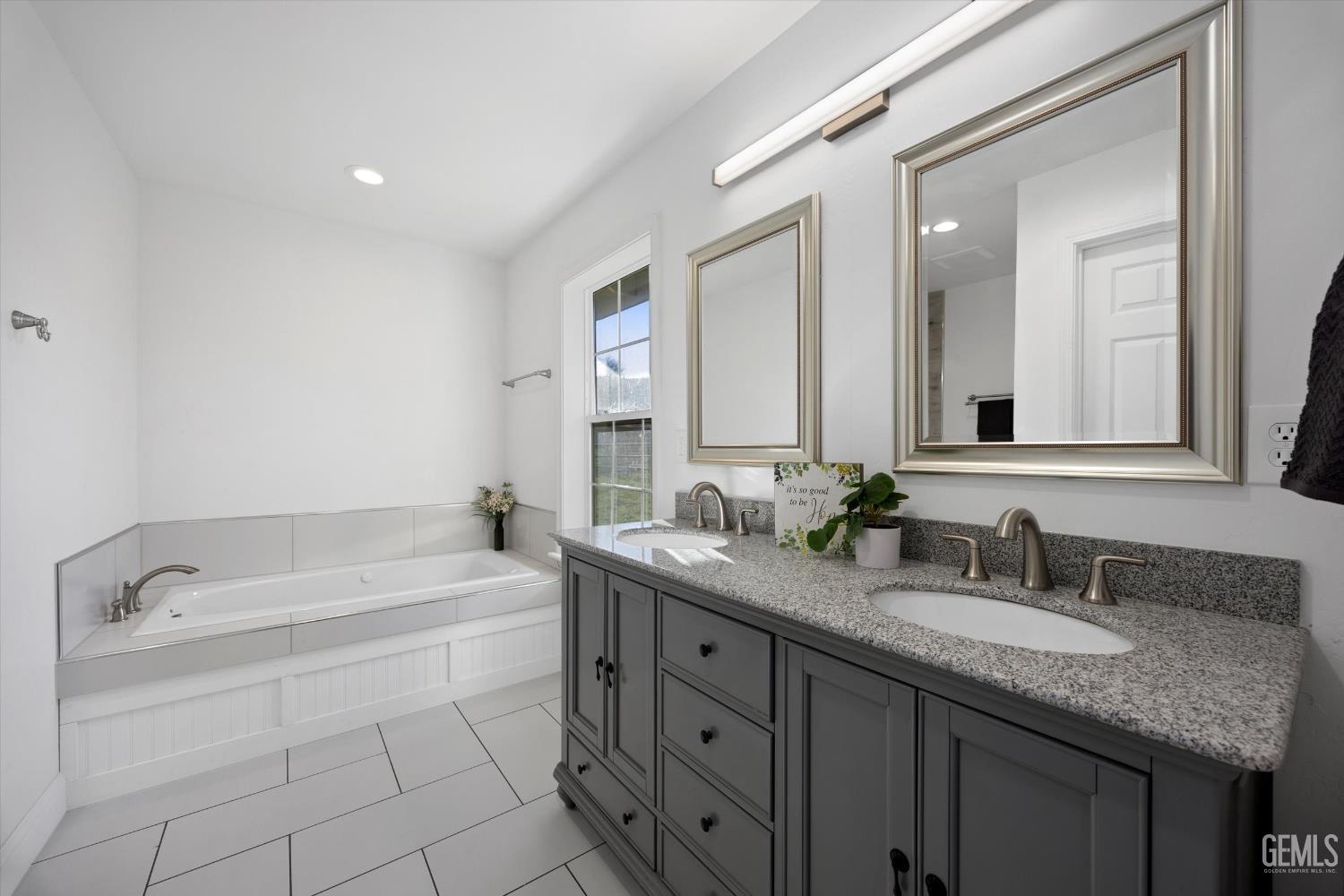 Undisclosed Address Tehachapi, CA 93561 - Photo 32 of 48