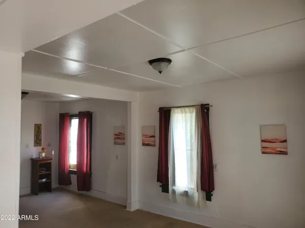 $1,250 | 576 Garfield Avenue, Hayden, AZ 85135