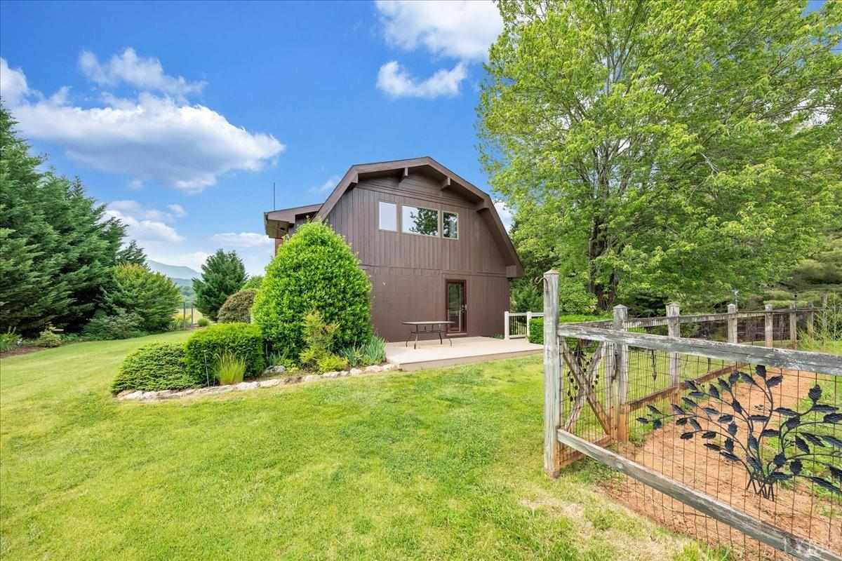2340 Jopling Road Bedford, VA 24523 - Photo 46 of 73 Gallery Image 46