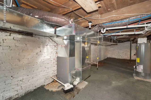 $300,000 | 1006 24th Street, Watervliet, NY 12189