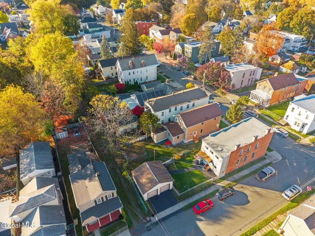 $300,000 | 1006 24th Street, Watervliet, NY 12189