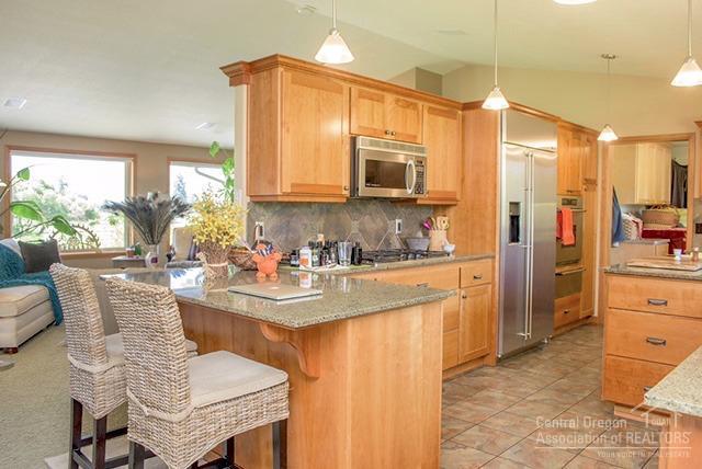 60475 Arnold Market Road Bend, OR 97702 - Photo 3 of 25 Additional Photo