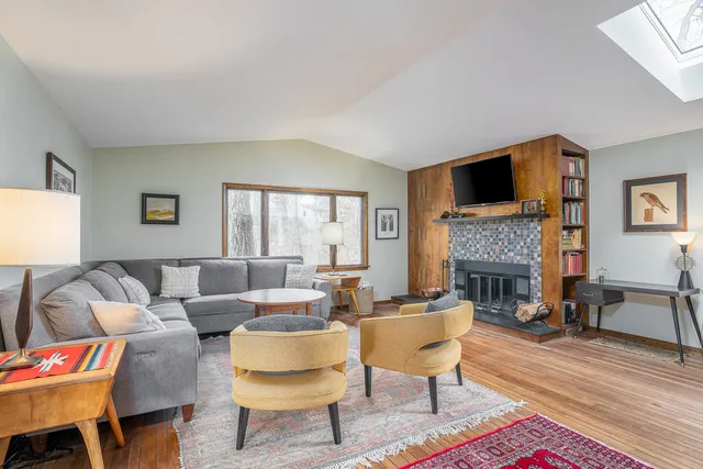 $365,000 | 3503 53rd Street, Moline, IL 61265