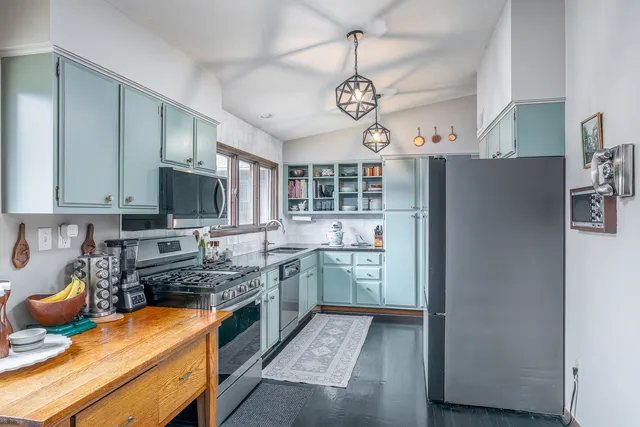 $365,000 | 3503 53rd Street, Moline, IL 61265