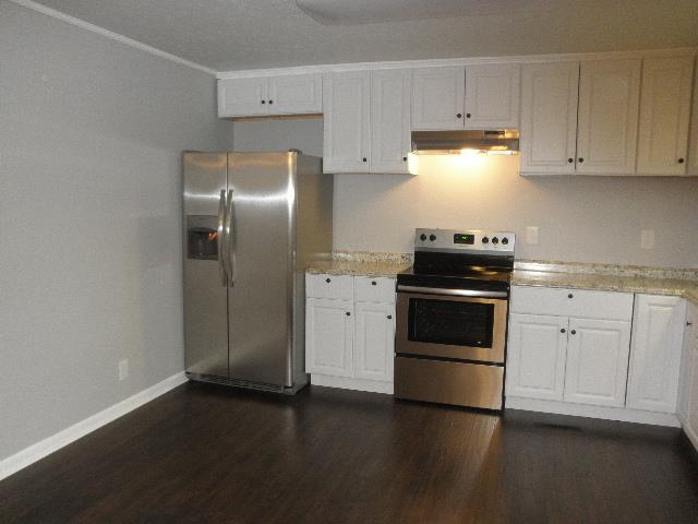 11 Hilltop Road Fayetteville, TN 37334 - Photo 4 of 24 Kitchen has all new cabinets and appliances