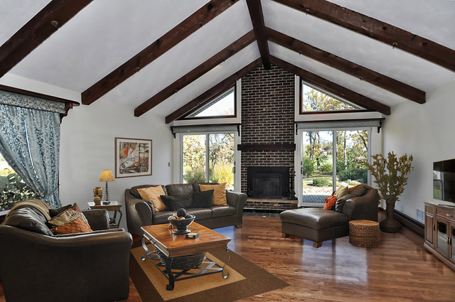 44W660 Rohrsen Road Hampshire, IL 60140 - Photo 5 of 25