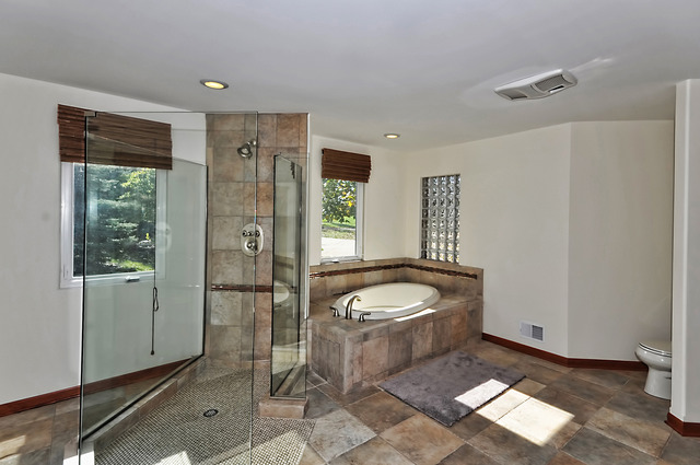 44W660 Rohrsen Road Hampshire, IL 60140 - Photo 8 of 25