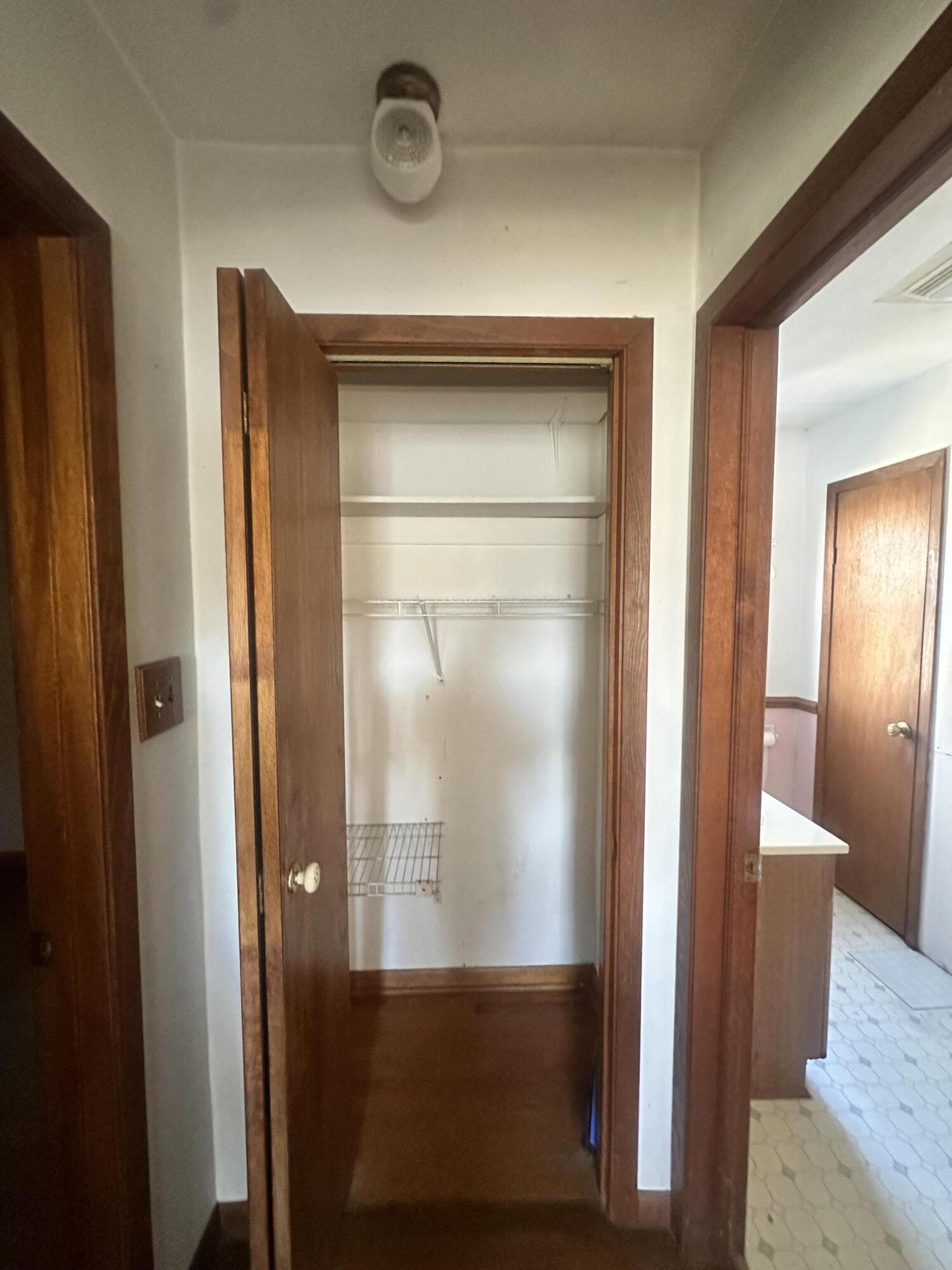 3750 South 90th Street Milwaukee, WI 53228 - Photo 13 of 38 IMG_1743