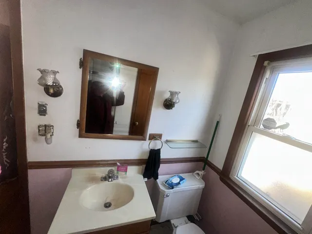 $165,000 | 3750 South 90th Street, Milwaukee, WI 53228