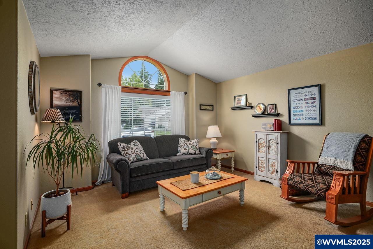 1065 Ridgepoint Street Northeast Keizer, OR 97303 - Photo 8 of 45