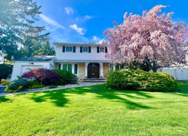 $1,528,888 | 74 Rockland Drive, Jericho, NY 11753