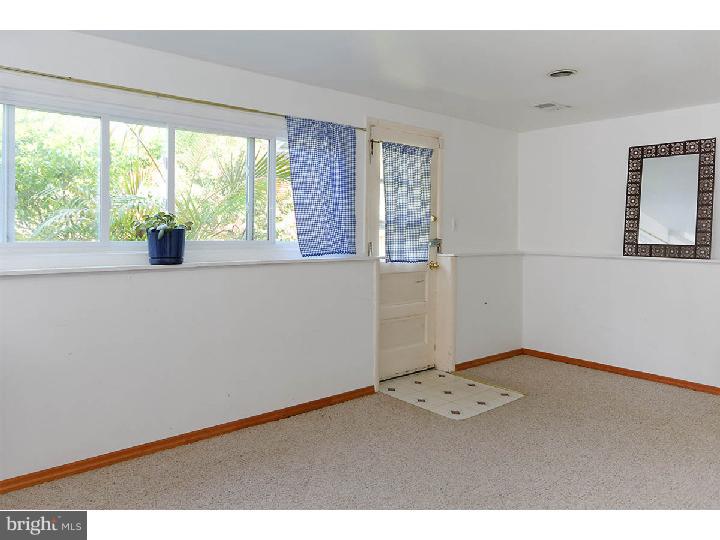 213 Cambridge Road Cherry Hill, NJ 08034 - Photo 12 of 24 Gallery Image 12