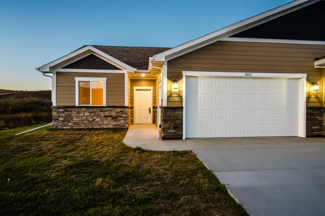 $370,000 | 1461 Stone Rdg Dr., Ranchester, WY 82839