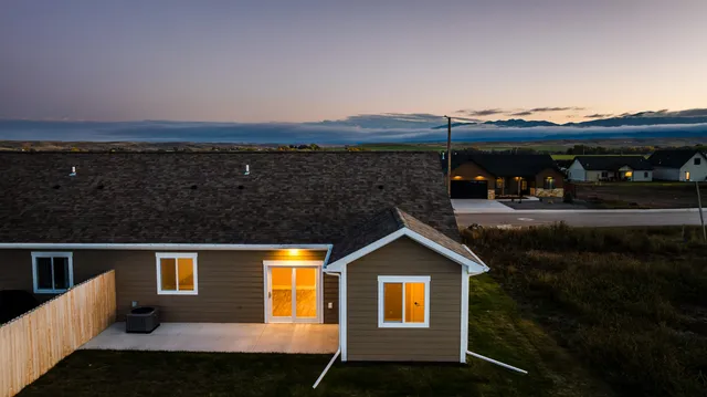 $370,000 | 1461 Stone Rdg Dr., Ranchester, WY 82839