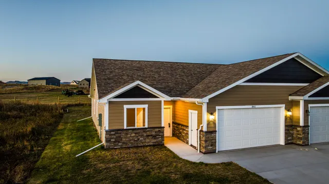 $370,000 | 1461 Stone Rdg Dr., Ranchester, WY 82839