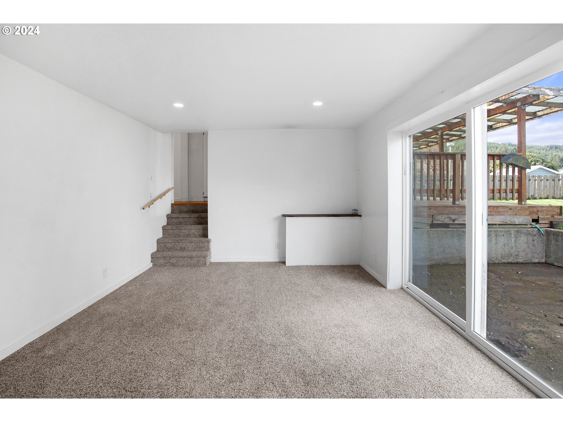3100 Ridgeway Drive Reedsport, OR 97467 - Photo 19 of 37 Gallery Image 19